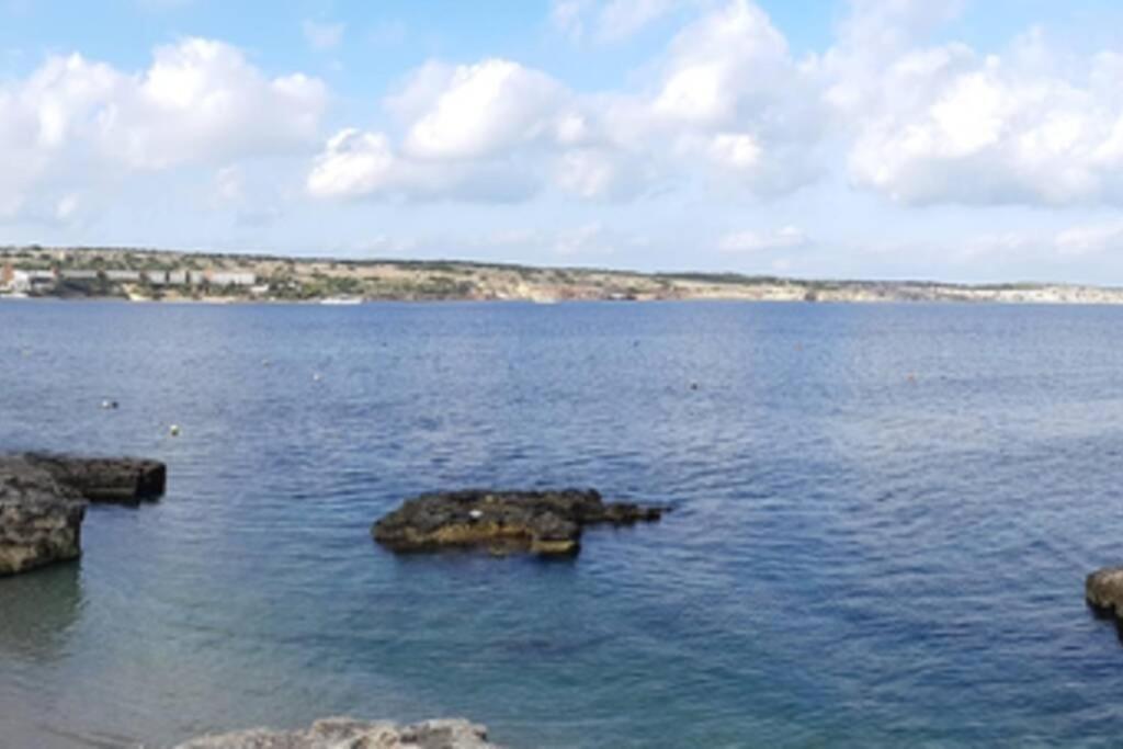 Fiesta Apartment Seaview Mellieħa Екстериор снимка