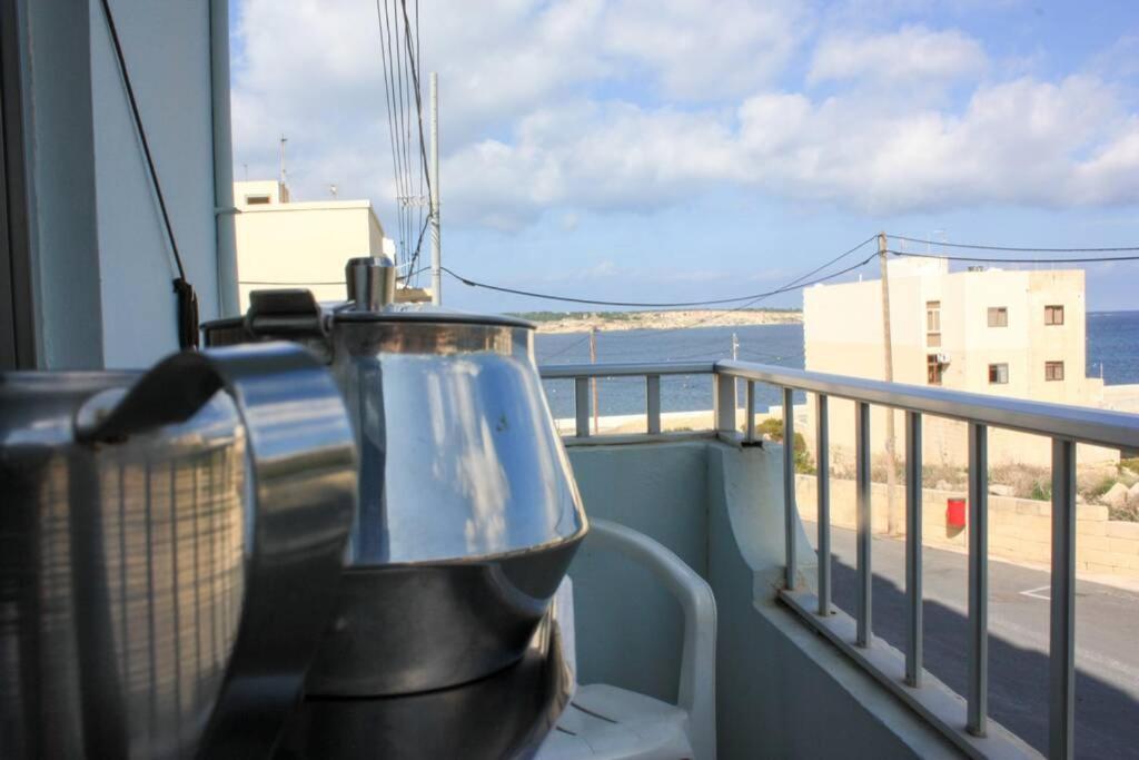 Fiesta Apartment Seaview Mellieħa Екстериор снимка